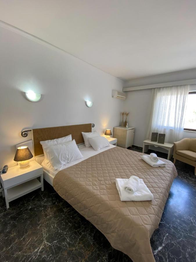 Aeolos Bay Tinos Bagian luar foto