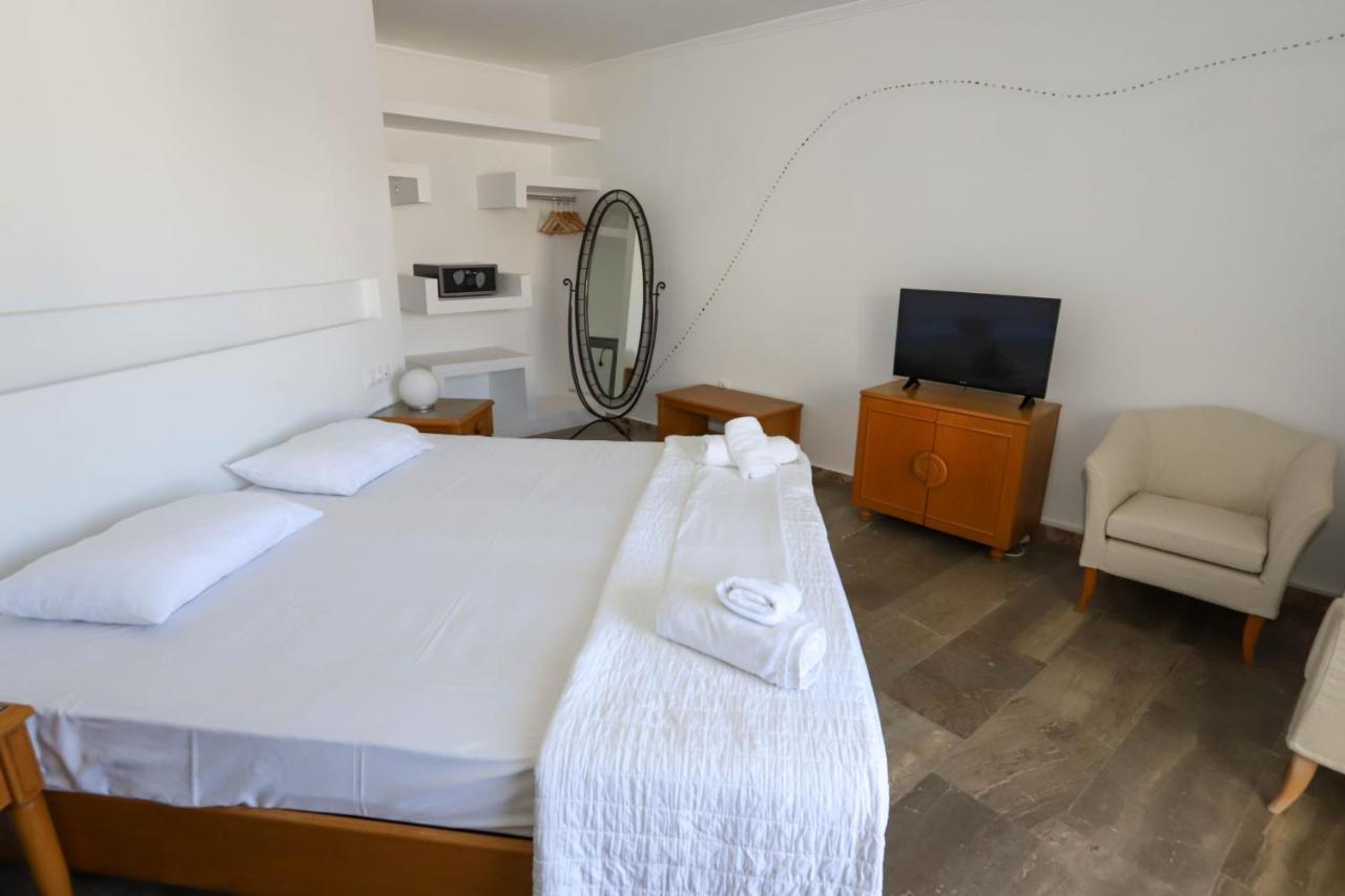 Aeolos Bay Tinos Bagian luar foto
